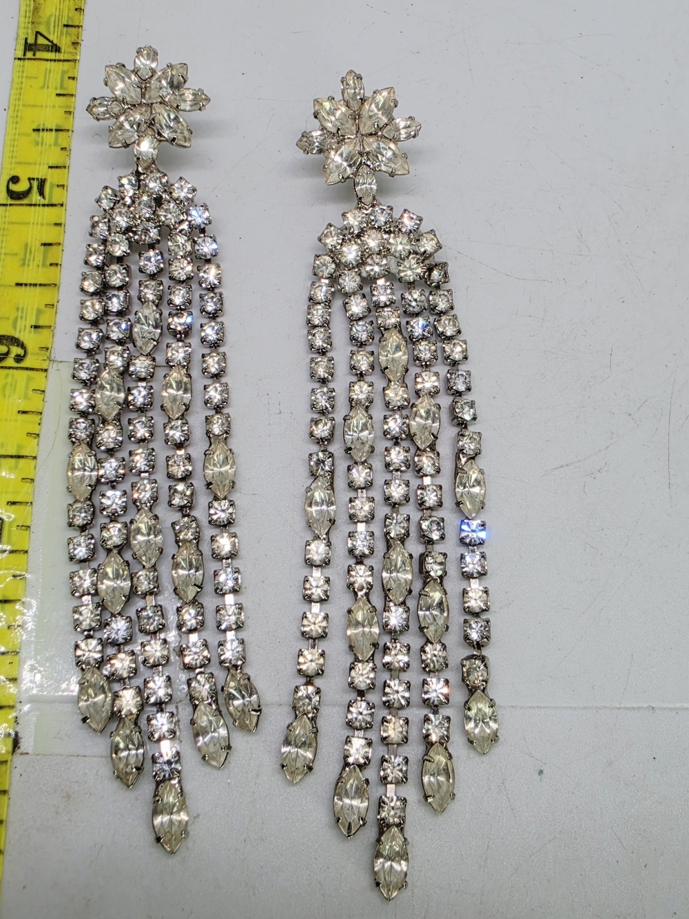 Vtg Art Deco Rhinestone Chandelier Waterfall Drop Crystal Earrings Silver Tone - Picture 3 of 8